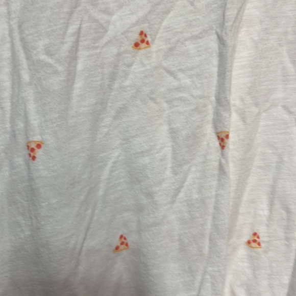 White vs pink shirt - Picture 3 of 3